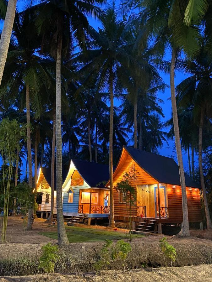 Bungalow - Homestay Lang Be Ben Tre ภายนอก รูปภาพ