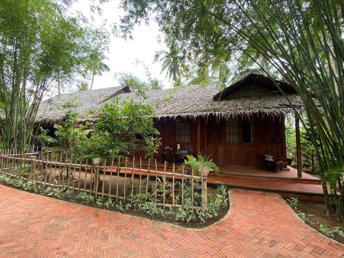 Bungalow - Homestay Lang Be Ben Tre ภายนอก รูปภาพ
