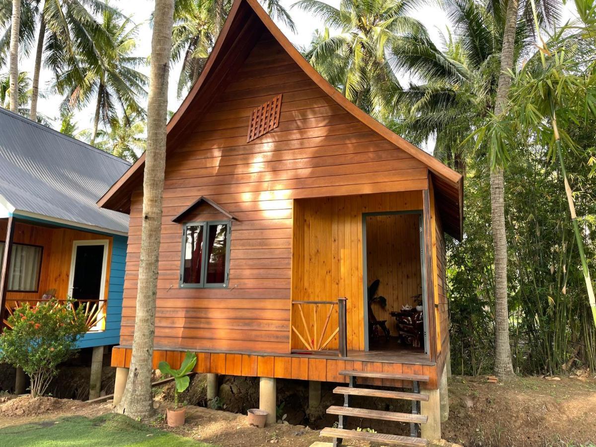 Bungalow - Homestay Lang Be Ben Tre ภายนอก รูปภาพ